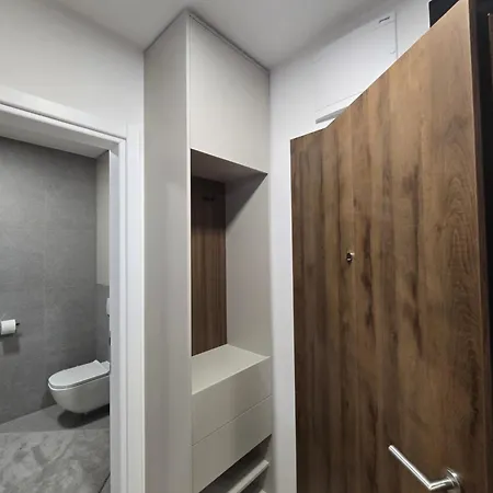 Skyline Free Parking