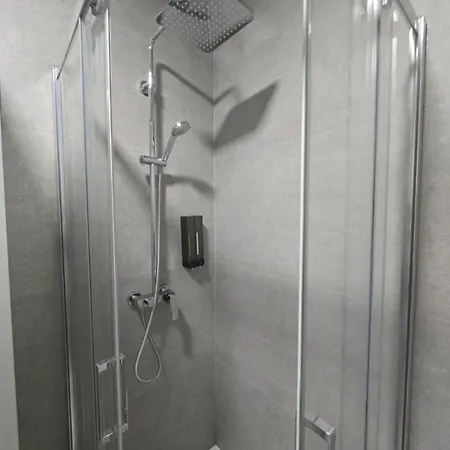 Skyline Free Parking Apartamento Novi Sad