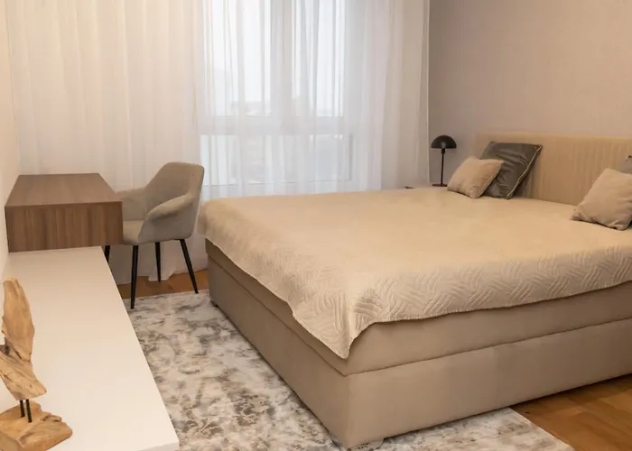 Skyline Free Parking 아파트 *