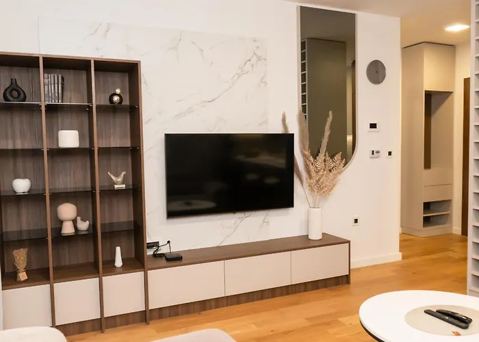 Skyline Free Parking * 노비사드