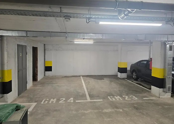 Skyline Free Parking