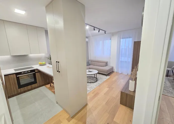 Skyline Free Parking *