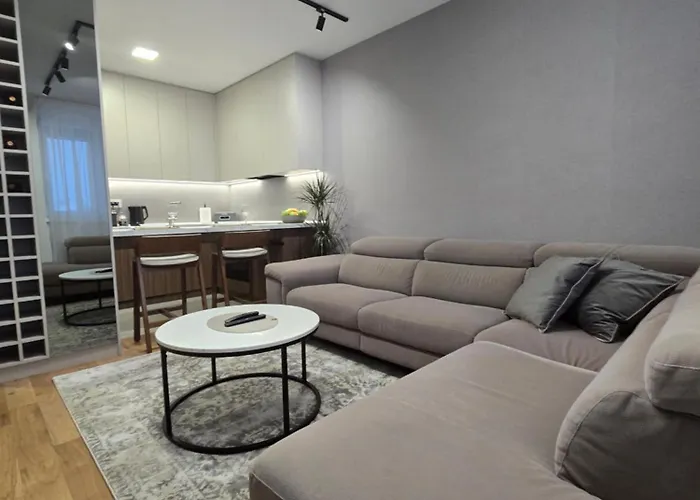 Skyline Free Parking 아파트 *