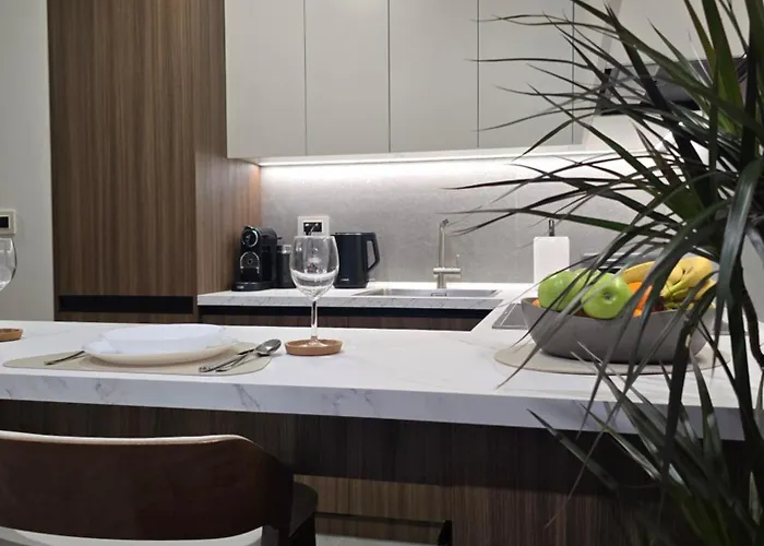 Skyline Free Parking *