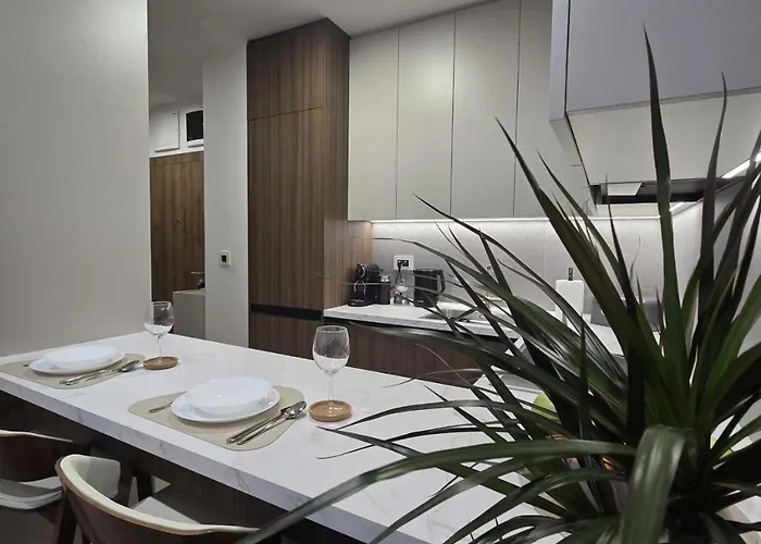 Skyline Free Parking *