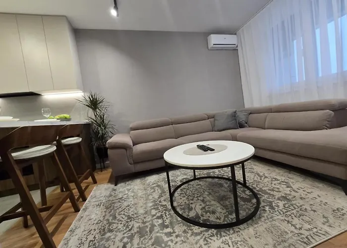 Skyline Free Parking 아파트 *