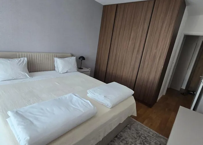 Skyline Free Parking 아파트